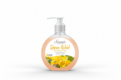 Šķidrās ziepes ar frēziju aromātu, SENZATE, 500ml Šķidrās ziepes ar frēziju aromātu SENZATE 500ml - minimāls produkta attēls uz baltā fona